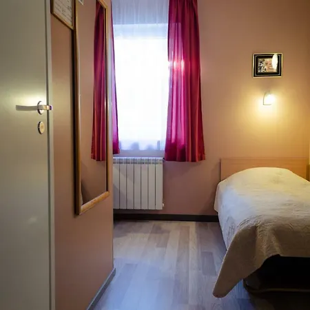 Lillekuela Hotel 2*