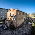 Lillekuela Hotel 2*