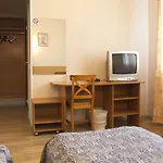 里尔莱库拉酒店 酒店 2*