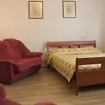 里尔莱库拉酒店 2* 塔林