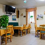 里尔莱库拉酒店