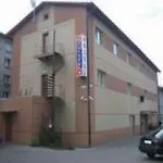 里尔莱库拉酒店 酒店 2*
